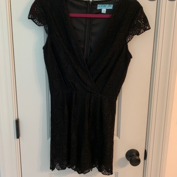 Aina Be black lace romper - Picture 2 of 2